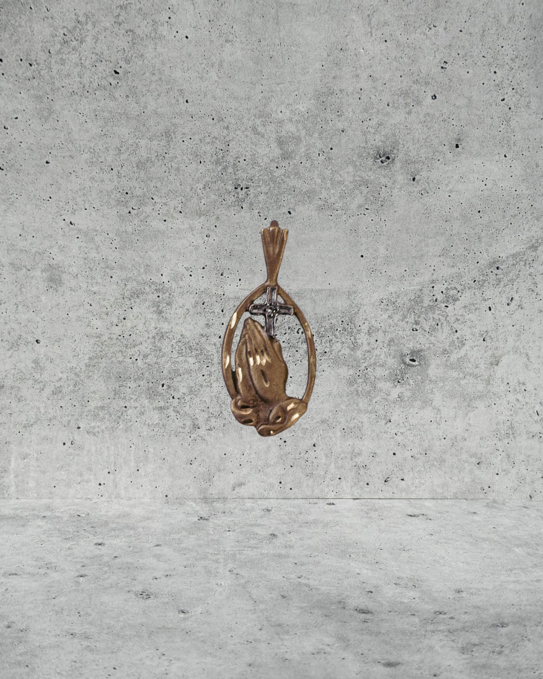 Praying Hands Charm